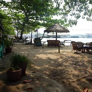 Raksa Bar & Sihanoukville