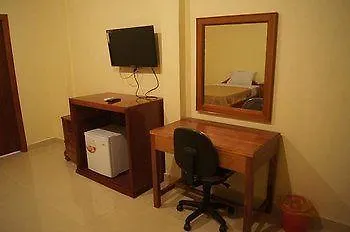 Royal Princess Hotel سيهانوكفيل 3*,  كمبوديا