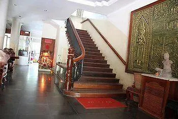 Royal Princess Hotel سيهانوكفيل 3*,