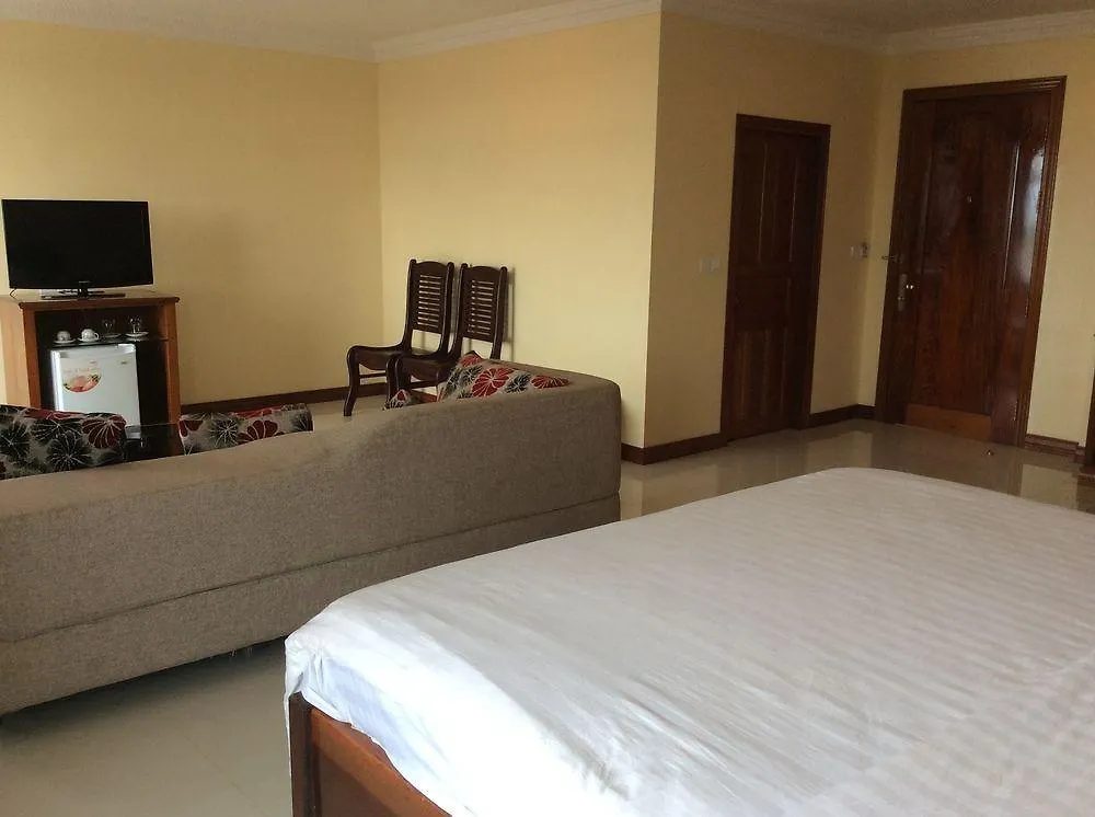 Royal Princess Hotel Sihanoukville 3*,